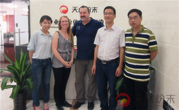 天創李總和澳大利亞客戶合影 天創李總和澳大利亞客戶合影